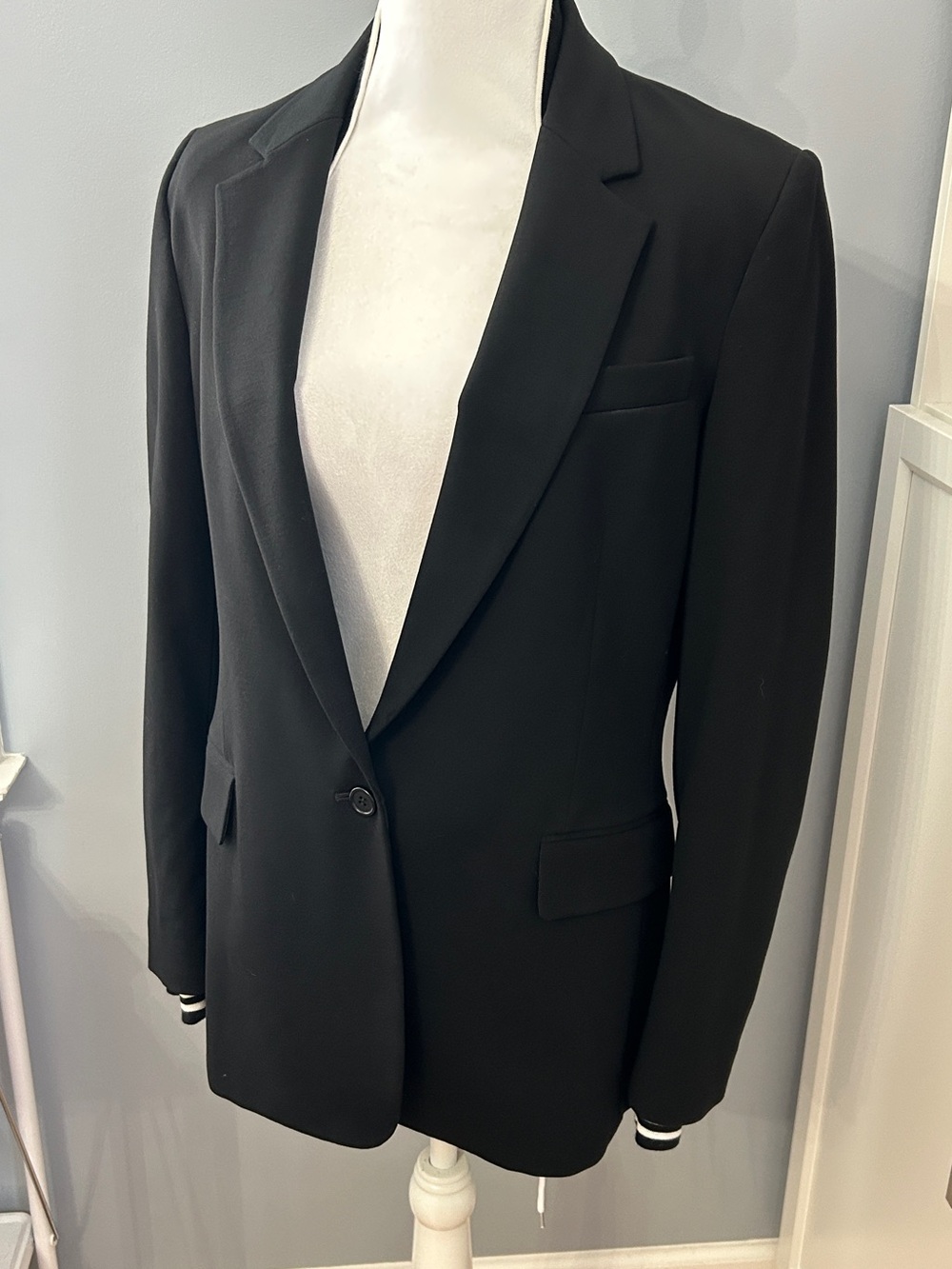 Theory Talyia Black Blazer Jacket Size 10 Single Button Knit Trim Stretch Office